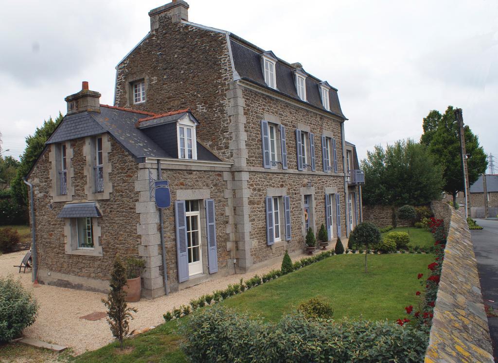 La Gougeonnais 호텔 라리샤르데 외부 사진